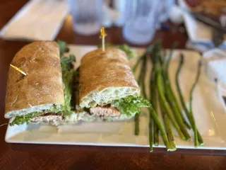 Oscar's Ale House