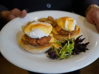 Johnny's On The Lake Bar & Grill