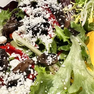 Portobello mushrooms salad