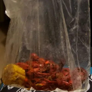 Very disappointed.T hey usually give good proportions but tonight I ordered one pound of crawfish and this is what they gave me.6 crawfish