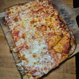 food, pizza