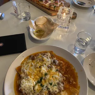 Alessandro Pinsa and the special of the night, Ravioli with a Bolognese sauce