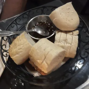 Bread with olive oil and garlic