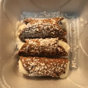 Cannolis
