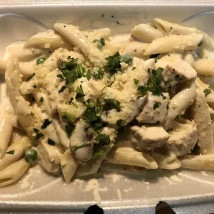 Penne Alfredo with chicken