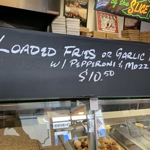 a sign for a pizza order