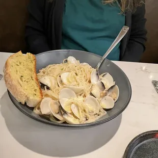 Spaghetti and clams