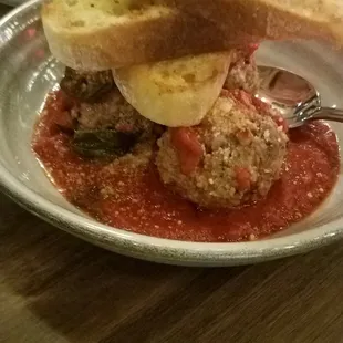 Slow-cooked Meatballs