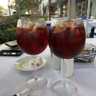 Very nice large glasses of sangria.