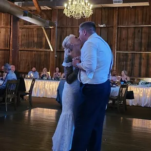 beautiful barn wedding