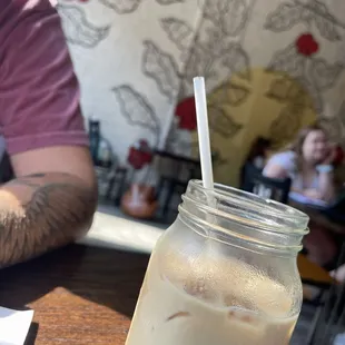 Iced vanilla latte