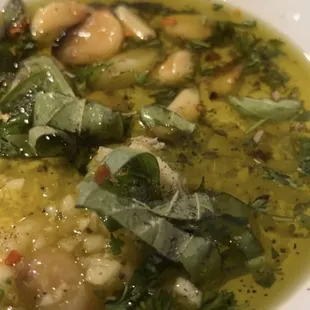 Seasoned oil for dipping bread in
