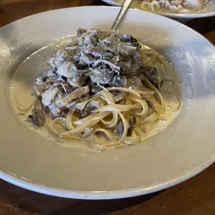 FETTUCCINI FHUNGHI E PROSCUITTO