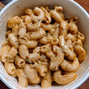 a bowl of macaroni and cheese