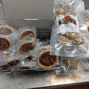 oysters and mussels, food, oysters, shellfish, mussels