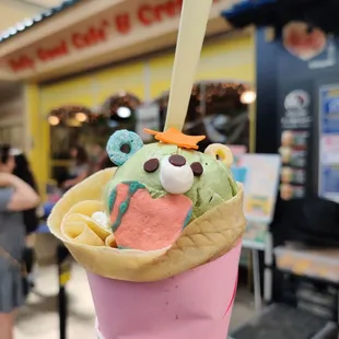 Matcha and strawberries crepe