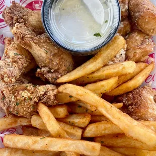 Boneless and bone in wings