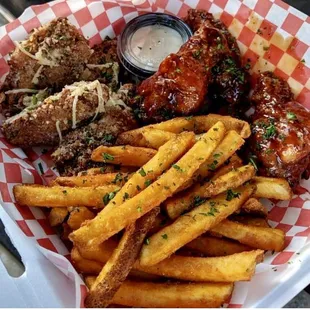 Honey Sriracha Chicken Sliders