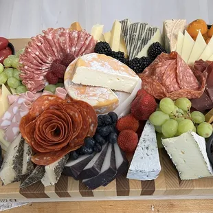 food, dessert, cupcakes