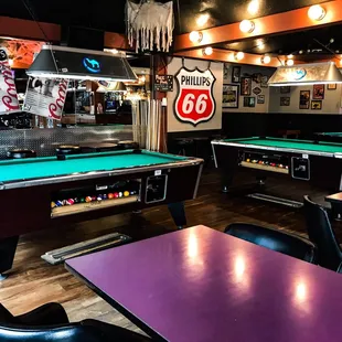 billiard tables and pool tables