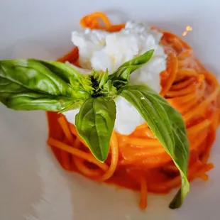 pasta dish, pasta, food