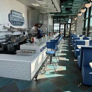 a true counter-seating diner ...