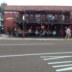 Lafayettes Music room