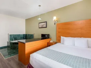 La Quinta by Wyndham Tulare