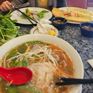 Pho Tai