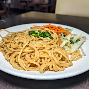 side of garlic noodles $10