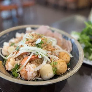 ramen and noodles, noodle dish, noodles, ramen, noodle soup, food