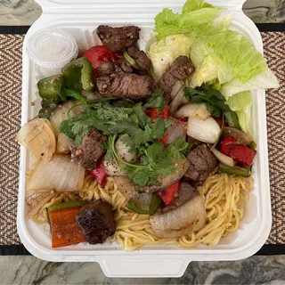 Shaking Beef Garlic Noodle