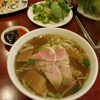 19. Pho Tai Gan Sach (Rare Beef / Tendon / Tripe)