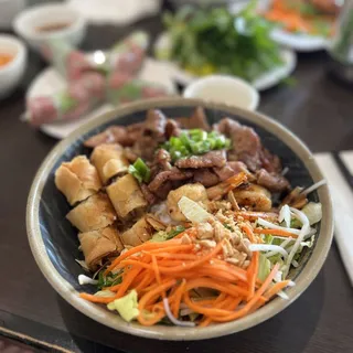 31. Vermicelli Combo - Beef
