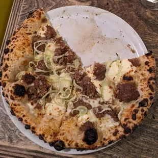 Meatball Pizza
 Tomato, Mozzarella, Grana, Meatballs, Parsley
