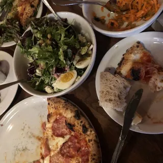Salami Pizza