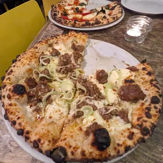Meatball Pizza