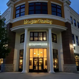 Storefront for Benchmark