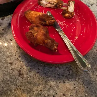 Buffalo wings that were very small with zero flavor