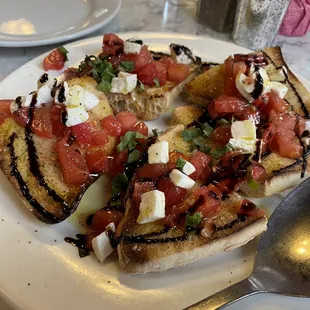 Mozzarella balsamic Bruschetta