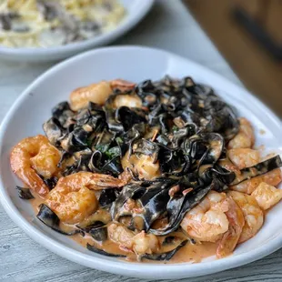 Tagliatelle al nero do sepia - squid ink pasta with shrimp