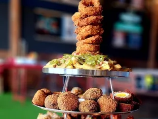 Boozy Bird Beer & Wings