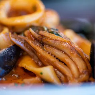 food, oysters and mussels