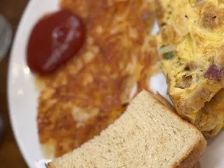Brunch At Lili's
