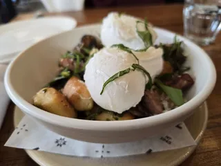 Lake and Bryant Cafe