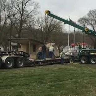 Truck Towing, Heavy Towing, Crane Service, Diesel Roadside Assistance, Fleet Roadside Service, Mobile Mechanic.