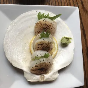 Scallop Sashimi