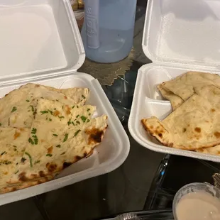 Classic Naan Garlic Naan