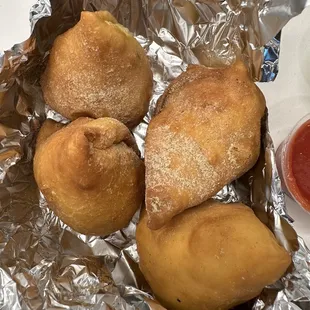 Vegetable samosas - IG @bougiefoodieboi