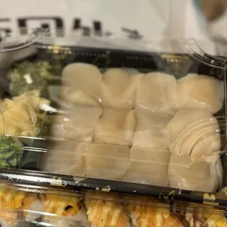 Hokkaido Scallop Sashimi 3Pc